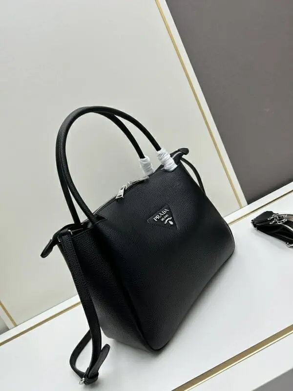 prada aaa qualite sac a main  pour femme s_12105751